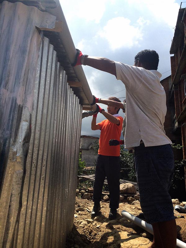 雨水の貯水タンク付き
